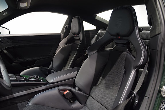 Porsche 911 GT3 6 of 14