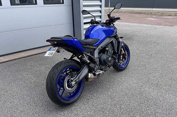 Yamaha MT-09 5 of 7