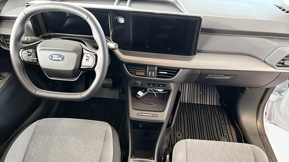 Ford E-Courier 4 of 9