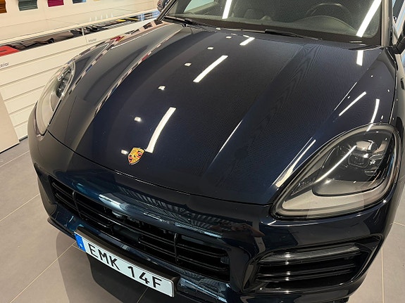 Porsche Cayenne 6 of 24