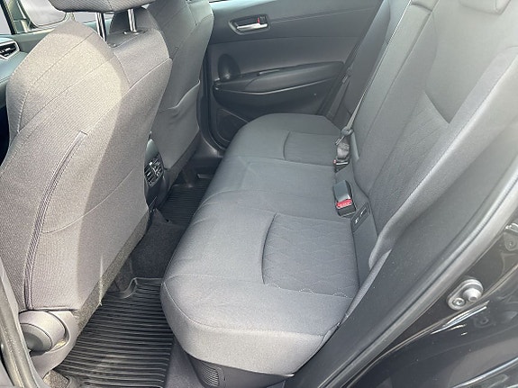 Toyota Corolla Cross 8 of 11