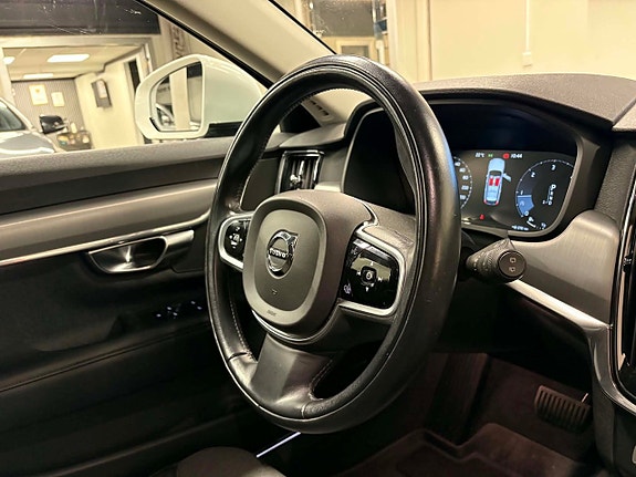 Volvo V90 6 of 15