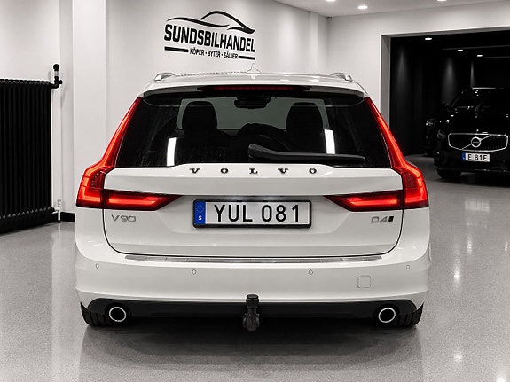 Volvo V90 4 of 15