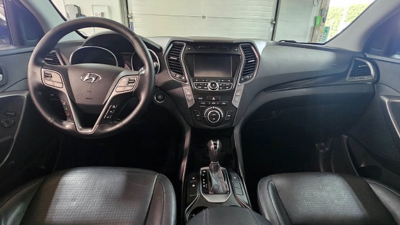 Hyundai Santa Fe 12 of 12