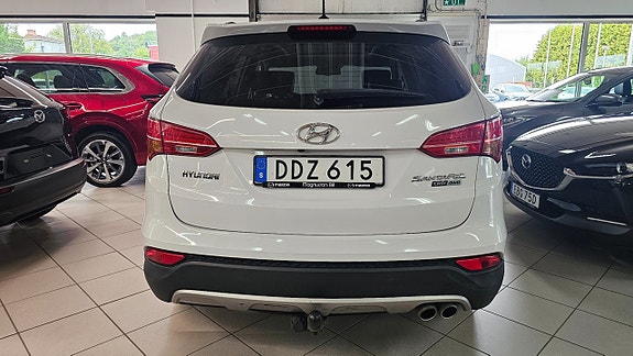 Hyundai Santa Fe 6 of 12
