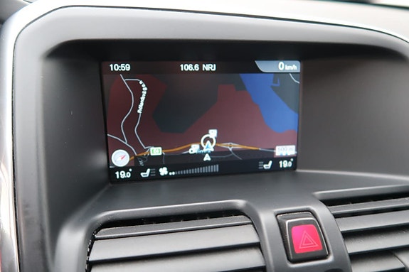 Volvo XC60 9 of 13