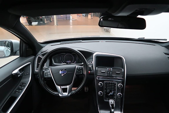Volvo XC60 6 of 13