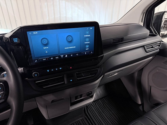 Ford Custom Tourneo 18 of 30
