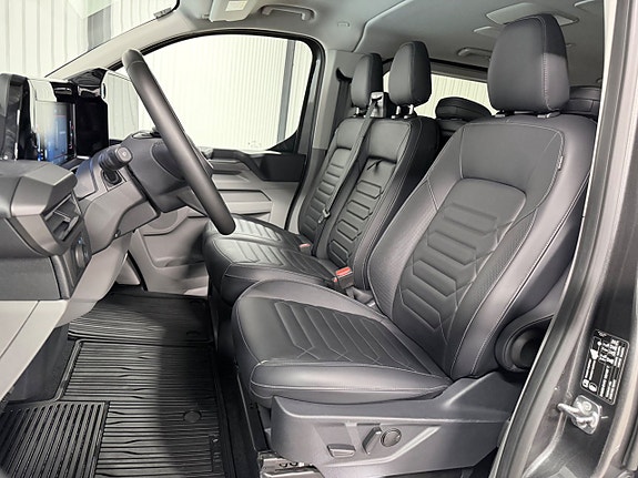 Ford Custom Tourneo 10 of 30