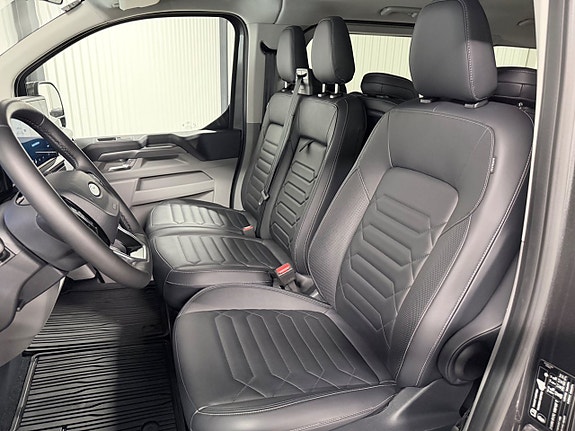 Ford Custom Tourneo 14 of 30