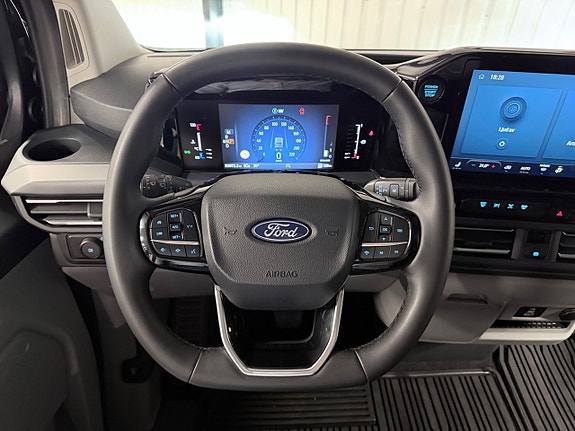 Ford Custom Tourneo 16 of 30