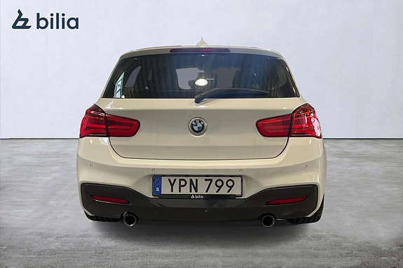 BMW M140i 4 of 18