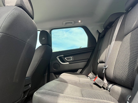 Land Rover Discovery Sport 14 of 16