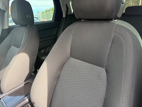 Land Rover Discovery Sport 9 of 16