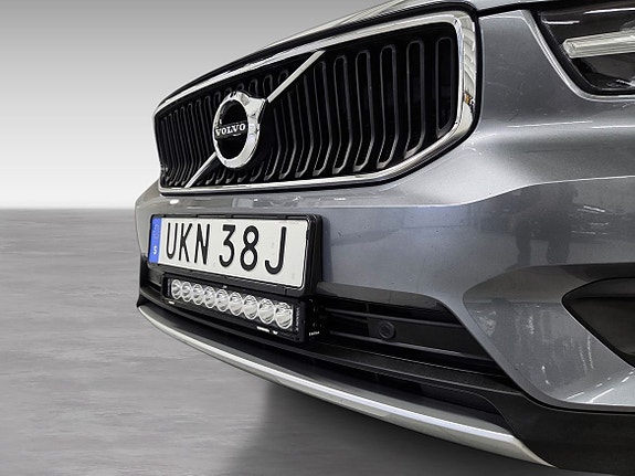 Volvo XC40 16 of 17