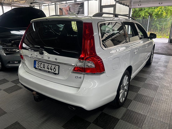 Volvo V70 6 of 24