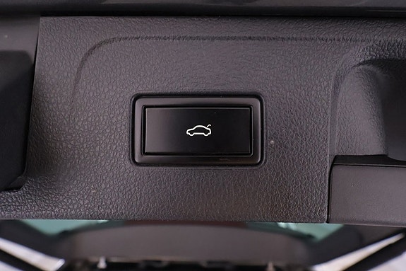 Volkswagen Passat 9 of 21