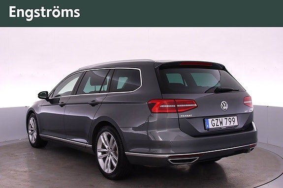 Volkswagen Passat 4 of 21
