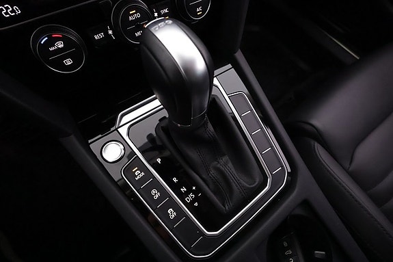 Volkswagen Passat 20 of 21