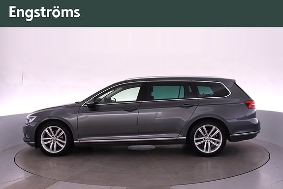 Volkswagen Passat 5 of 21