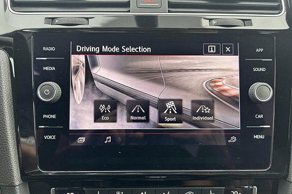 Volkswagen Golf I 23 of 27