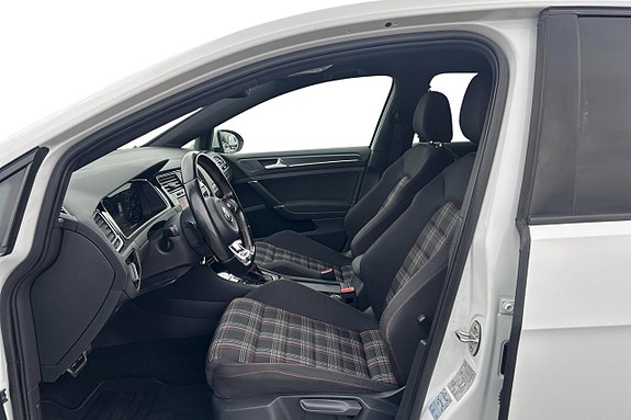 Volkswagen Golf I 14 of 27