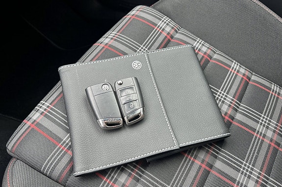 Volkswagen Golf I 26 of 27