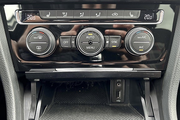 Volkswagen Golf I 24 of 27
