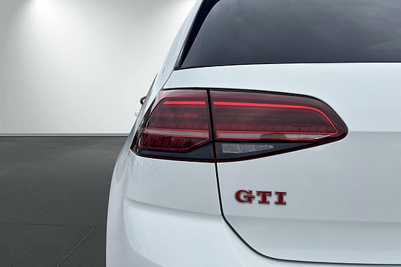 Volkswagen Golf I 19 of 27