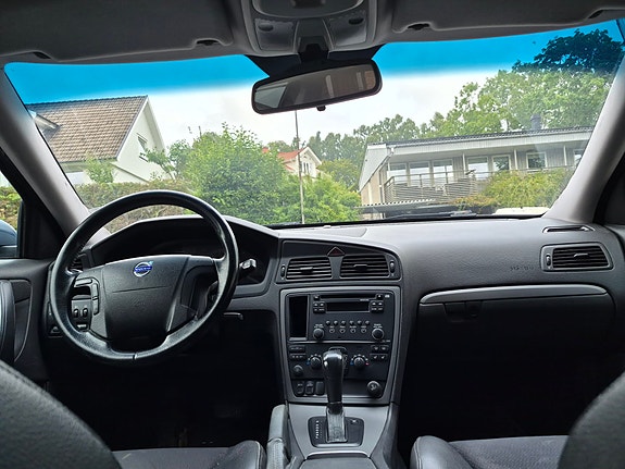 Volvo V70 4 of 7