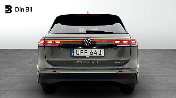Volkswagen Tiguan 5 of 19