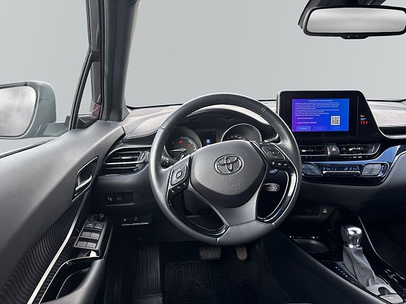 Toyota C-HR 11 of 12