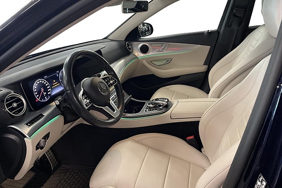 Mercedes-Benz E220 12 of 12