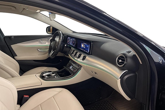 Mercedes-Benz E220 10 of 12