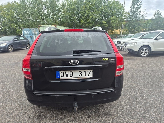 Kia Ceed 9 of 15