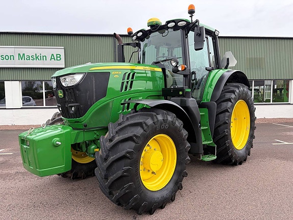 John Deere 6195M