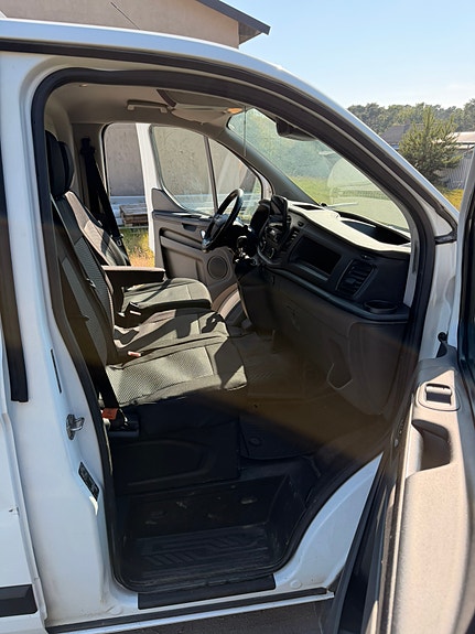 Ford Transit Custom 7 of 10