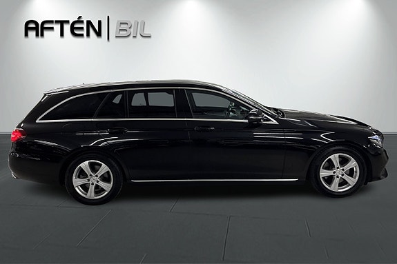 Mercedes-Benz E220 6 of 27