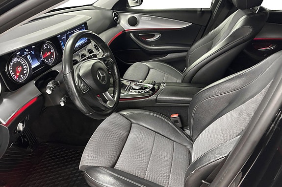 Mercedes-Benz E220 14 of 27
