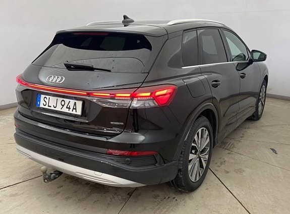 Audi Q4 e-tron 2 of 15