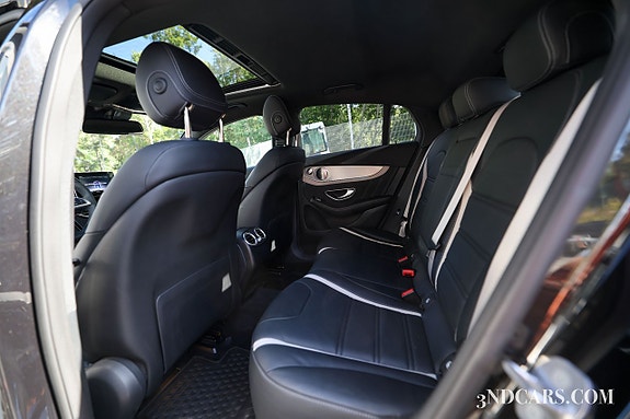 Mercedes-Benz GLC63 16 of 19