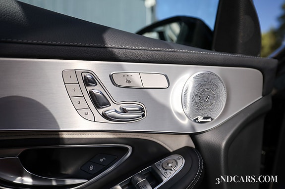 Mercedes-Benz GLC63 14 of 19