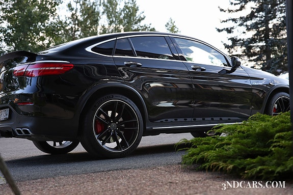 Mercedes-Benz GLC63 4 of 19