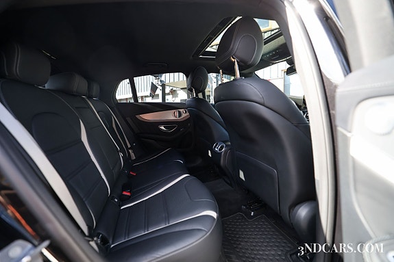 Mercedes-Benz GLC63 17 of 19