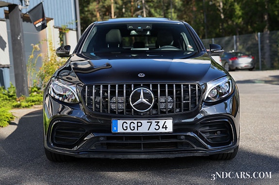 Mercedes-Benz GLC63 2 of 19