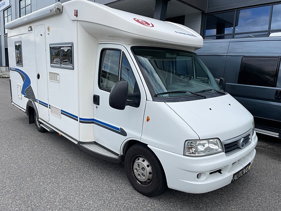 Eura Mobil CONTURA 632 SB (Endast 4200 Mil) Ny Bes-  fullservad, Vinter Paket 3 of 22