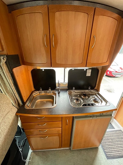 Eura Mobil CONTURA 632 SB (Endast 4200 Mil) Ny Bes-  fullservad, Vinter Paket 15 of 22