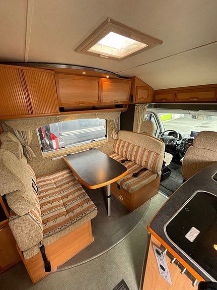 Eura Mobil CONTURA 632 SB (Endast 4200 Mil) Ny Bes-  fullservad, Vinter Paket 13 of 22