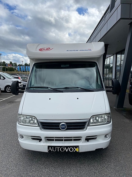 Eura Mobil CONTURA 632 SB (Endast 4200 Mil) Ny Bes-  fullservad, Vinter Paket 2 of 22