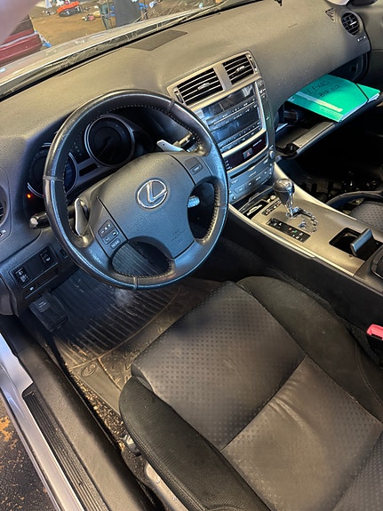 Lexus IS250 5 of 5